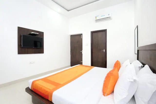 Hotel Skylark Amritsar Exterior photo