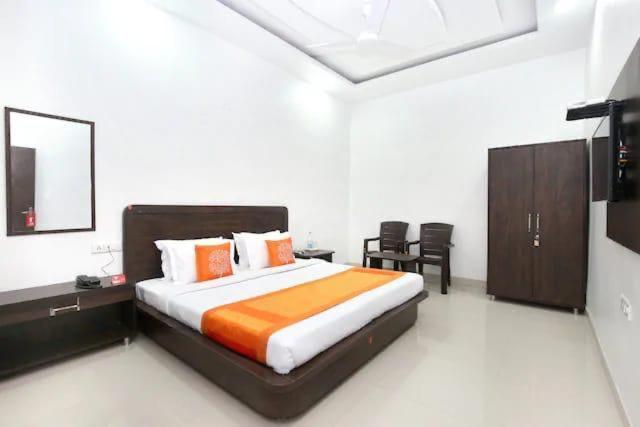 Hotel Skylark Amritsar Exterior photo